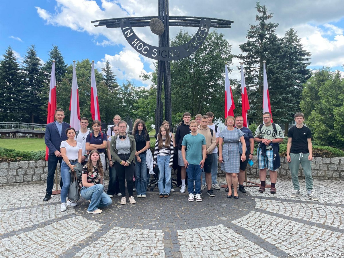 Uroczystości 40.rocznicy obrony Krzyża w Miętnem