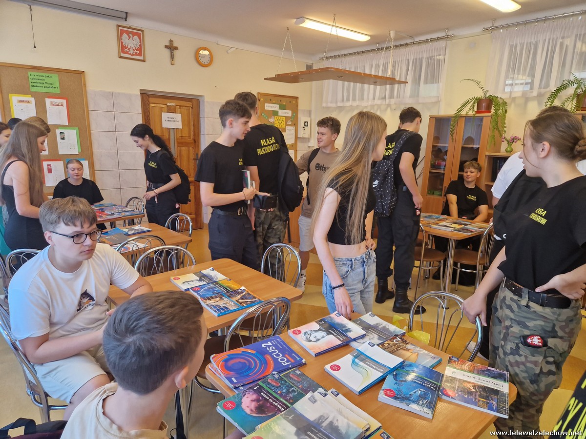 Kiermasz podręczników