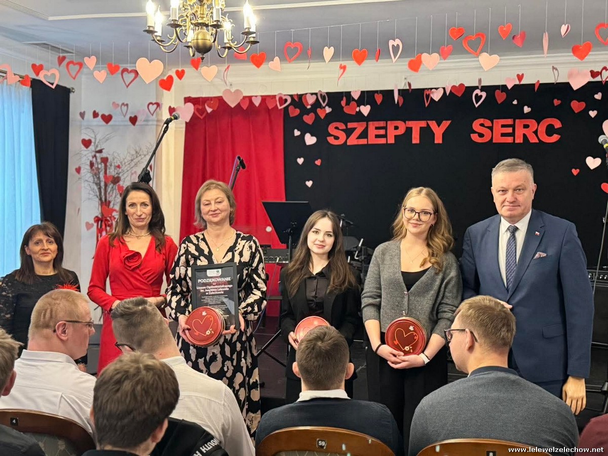 "Szepty serc"  koncert walentynkowy w PCKiP w Miętnem